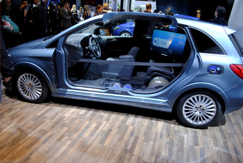 Mercedes - Mercedes Classe B Natural Gas Drive laterale Motor Show Bologna 2012  width=