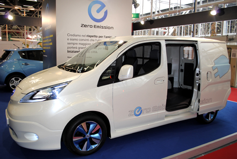 Nissan - Furgone elettrica Nissan e-NV200 concept in anteprima nazionale ad Electric City al Bologna Motor Show 2012 width=