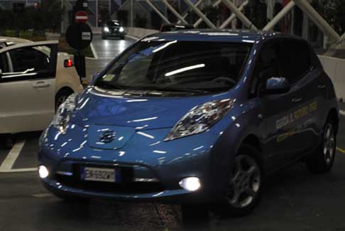Nissan - Nissan Leaf 100% elettrica per il test drive ad Electric City al Bologna Motor Show 2012 width=