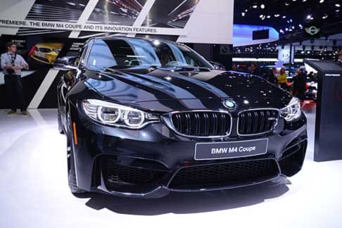 BMW - Bmw M4 Coupé dispone di motore turbo da 3.0l in linea a sei cilindri in grado di produrre una potenza di 425 CV width=