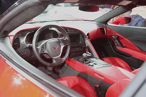 Chevrolet - Migliori interni Chevrolet Corvette Stingray ($71,960) width=
