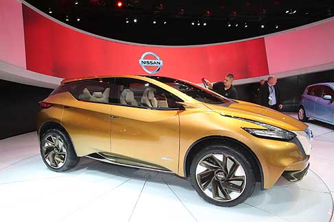 Nissan - A bordo l’atmosfera è elegante grazie ad un ambiente accogliente accompagnato da tecnologie di fascia premium width=