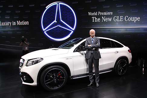 Mercedes - Dieter Zetsche con la nuova Mercedes GLE Coupe width=