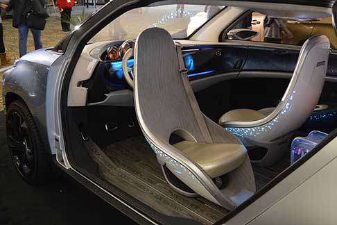 GAC - GAC WitStar sedili girevoli al NAIAS 2015 di Detroit - Credit Seyth Miersma width=