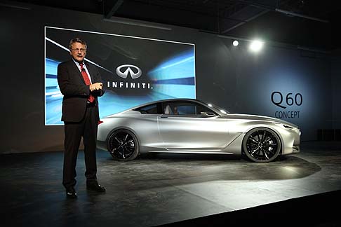 Infiniti - A bordo spiccano le finiture particolarmente ricercate e curate anche nei minimi dettagli, dal cockpit al volante fino ai sedili.  width=