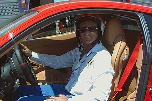 Raduno Ferrari - Ferrari driver Avv Gaetano Giacovazzi 1° classifica di categoria 2° assoluto nell´esibizione cronometrata all´Autodromo del Levante width=