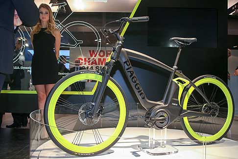 Piaggio - Piaggio Electric Bike Project bicicletta con pedalata assistita Eicma 2014 width=