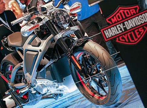 Davidson - È una grande anteprima quella che un brand iconico come Harley-Davidson presenta nel’area espositiva dedicata all’evento Eicma, appuntamento annuale con le novità delle due ruote width=