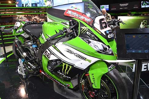 Eicma 2015 - Kawasaki Racing Team moto ZX-10R all´Eicma 2015