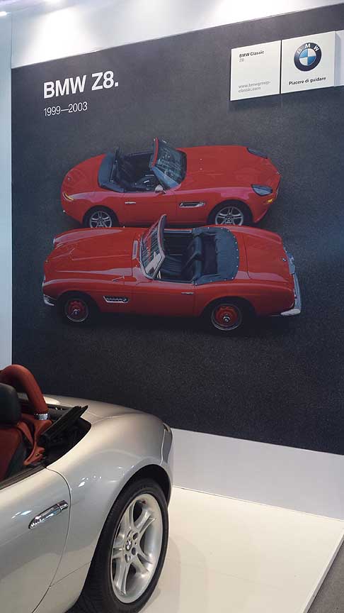 BMW - La BMW Z8 appare per la prima volta al Salone di Tokyo del 1997 sotto forma di concept car width=