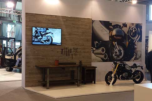 BMW - Per quanto riguarda il settore moto, è stata esposta la Roadster Classica BMW R NineT width=