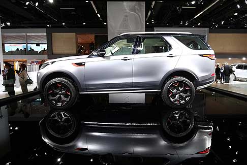 Land Rover Discovery SVX