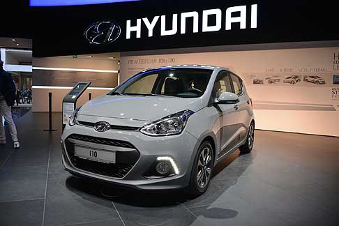 Hyundai - Progettata, sviluppata e costruita in Europa, per i clienti del Vecchio Continente, la nuova Hyundai i10 rappresenta la soluzione ideale per la mobilità quotidiana. width=