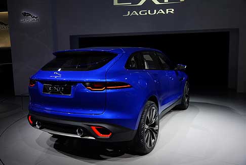 Jaguar - Jaguar C-X17 Concept presentare la nuova struttura monoscocca di alluminio Jaguar chiamata iQ[Al] width=