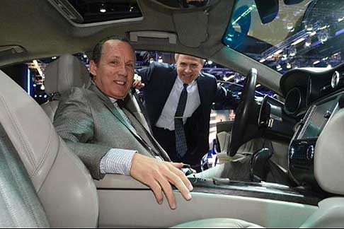 Maserati - Maserati Quattroporte Ermenegildo Zegna Limited Edition interni concept car con Gildo Zegna e Harald J Westera width=
