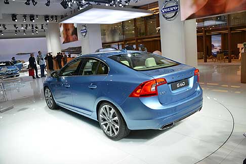 Volvo - A tenere buona compagnia nello stand di Francoforte all’inedita Volvo Concept Coupè troviamo, inoltre, i nuovi modelli Volvo S60, V60 e XC60. width=