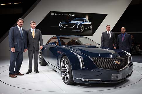 Cadillac - Cadillac espone nell’area espositiva dedicata all’interno del Salone di Francoforte due premiere europee: la concept coupé Elmiraj e la CTS, la nuova berlina della gamma che entra nel mercato delle medie di lusso. width=