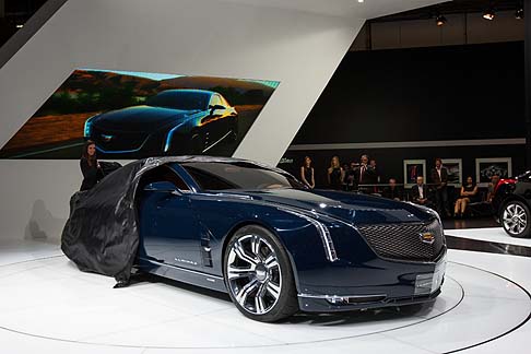 Cadillac - Vetture come la Cadillac ATS, la coupé elettrica ELR, la CTS e il concept coupé Elmiraj si propongono con il loro appeal quale biglietto da visita per rafforzare la presenza del marchio sul difficile mercato europeo.  width=