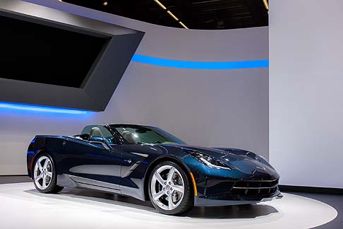 Chevrolet - La Corvette Stingray coupè arriverà sulle strade europee a partire dalla fine del 2013, mentre la openair arriverà durante la primavera del prossimo anno.  width=