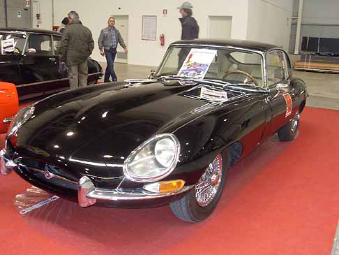 Jaguar - Star cars Jaguar E-Type di Diabolik width=