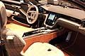 Volvo Concept Estate con elevato livello di multimedialità, con uno schermo touch che riunisce al suo interno una molteplicità di funzioni
