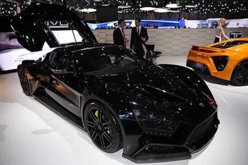 Zenvo - Zenvo ST1 auto super sportiva con prestazioni straordinarie width=