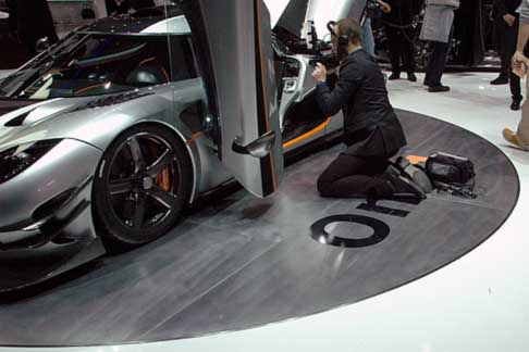 Koenigsegg - Koenigsegg One:1 - a marzo 2014 Christian von Koenigsegg ha regalato al mondo qualcosa di ancora più estremo: ha creato la prima Megacar width=