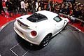 Alfa Romeo 4C Launch Edition raggiunge 250 km/h di velocità massima, e soli 4,5 secondi necessari per accelerare da 0 a 100 km/h