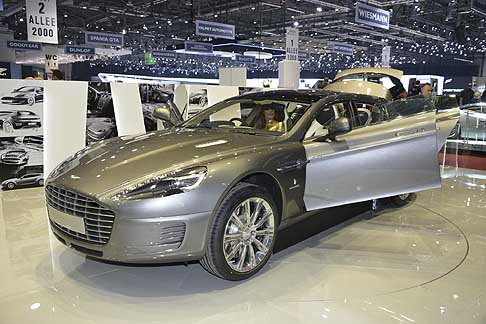 Aston Martin - Aston Martin Bertone è una vettura commissionata da un collezionista che trae ispirazione dalla Rapide. width=