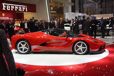 Ferrari Ginevra Motor Show 2013 - Ferrari F150 fiancata laterale al Salone di Ginevra 2013 width=