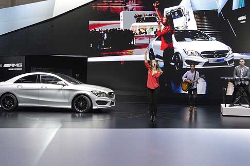 Mercedes-Benz - Mercedes CLA presentata dal gruppo American pop duo Karmin width=