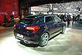 DS5 è una vettura tipicamente premium dal design distintivo. A bordo, l’atmosfera è ispirata al mondo dell’aeronautica. 