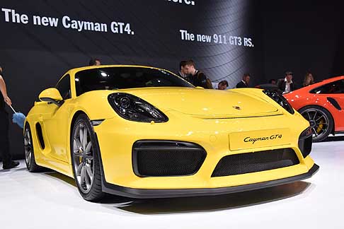 Porsche - Porsche Cayman GT4 è talmente dotata di talento tra le curve che è sempre stata dotata di motori si potenti, ma non in grado di sorpassare una 911 contemporanea width=