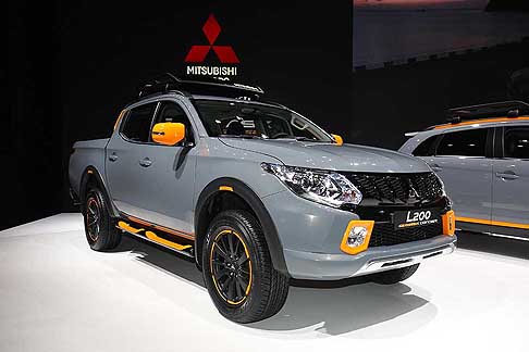 Mitusbishi - Le novità dello stand non si fermano qui e puntiamo l’attenzione sulla serie Geoseek di Mitsubishi, che vuole esprimere l'essenza del genere dei SUV attraverso colori, finiture e funzioni uniche.