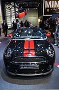 La MINI John Cooper Works Countryman è la prima automobile John Cooper Works equipaggiabile a richiesta con un cambio automatico a sei rapporti. 