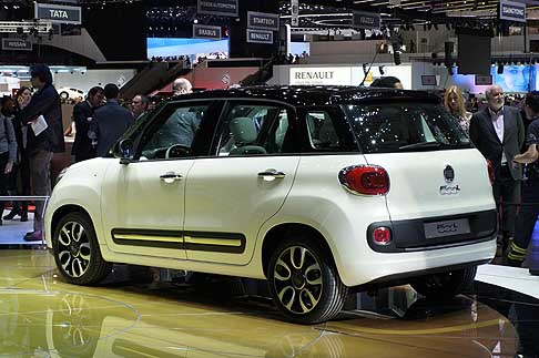 Fiat - Fiat 500L a salone dell´automobile di Ginevra 2012 width=