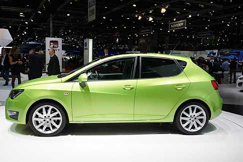 Seat - Vista laterale del restyling della Seat Ibiza presentata al Salone di Ginevra 2012 width=