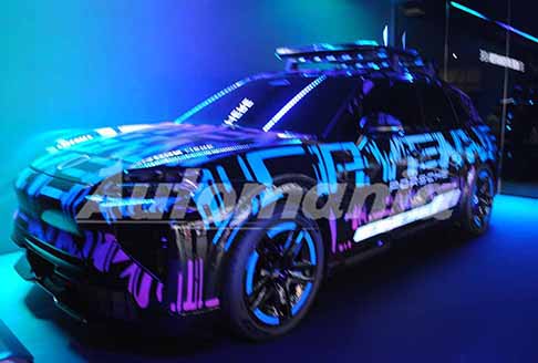 Porsche - The New Porsche Cayenne EV  è sempre stata eccessiva, fuori dalle righe, ingombrante, esagerata. Scopri la Porsche Cayenne EV. Guarda le Foto Live di Automania!