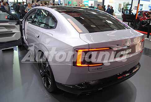 BMW e Volvo - Volvo ES90 posteriore vettura di lusso all´IAA Mobility 2025 a Monaco di Baviera. Non Perdere le foto esclusive di Automania.it!