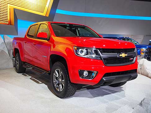 Chevrolet - Chevrolet Colorado pick-up scelte si possono sceglire le due o quattro ruote motrici width=