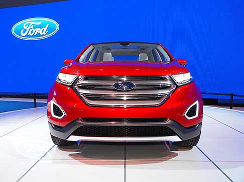 Ford - Concept che esplora il segmento dei suv, per dare vita ad un veicolo moderno, efficiente ed appetibile sul mercato europeo sempre più ricco di proposte, ma anche in costante crescita in fatto di domanda, Ford Edge Concept sfila a Los Angeles. width=