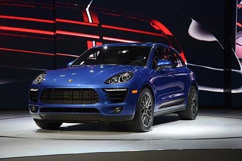Porsche - Porsche Macan si può giò ordinare, ma bisogna attendere a metà Aprile 2014 per vederlo nelle concessionarie width=