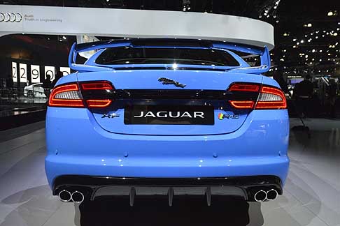 Jaguar - Jaguar XFR-S caratteristiche da sportiva, sviluppata dalla divisione specialistica ETO del gruppo Jaguar-Land Rover width=