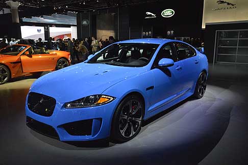 Jaguar - New Jaguar XFR-S motore a benzina 5.0 litri V8 sovralimentato da 550 CV e 680 Nm al Salone di Los Angeles 2012 width=