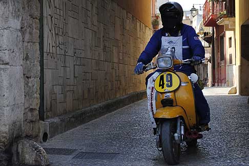 Milano Taranto 2015 - Innocenti Lambretta DL 200cc biker Turner Steve (GB) width=