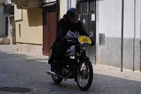 Milano Taranto 2015 - Morini Corsaro 125cc centauro Favero Caterino width=