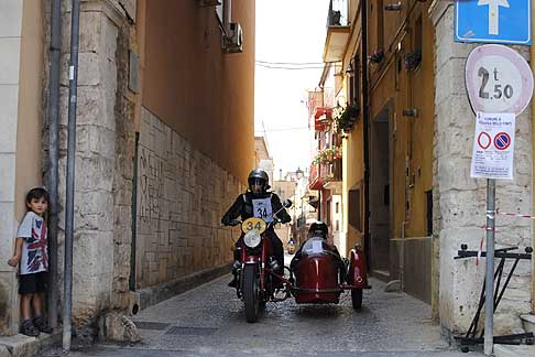 Milano Taranto 2015 - Sidecar Guzzi V7 Speciale 750cc duo svizzero width=