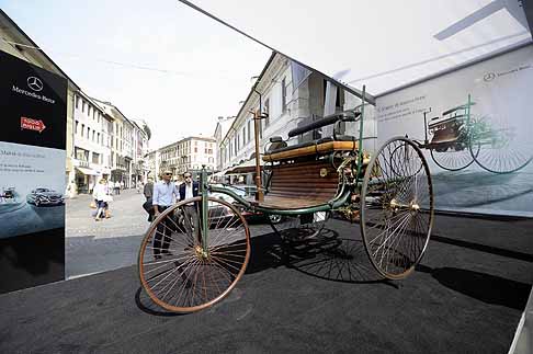 Mercedes-Benz - Festeggiamento dei 125 della nascita della vettura Mercedes-Benz alle MilleMiglia 2011 width=