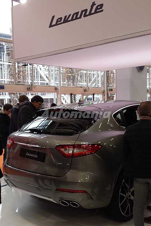 Maserati e Bentley - Il design di Maserati Levante è riconducibile al Tridente e al suo tipico stile.