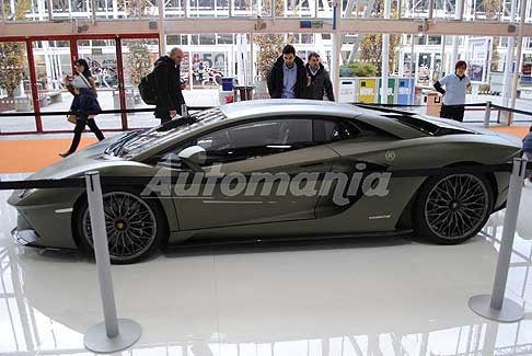 Lamborghini - La Lamborghini Aventador S permette di scegliere tra quattro diverse modalità di guida